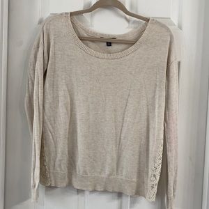 American Eagle sweater